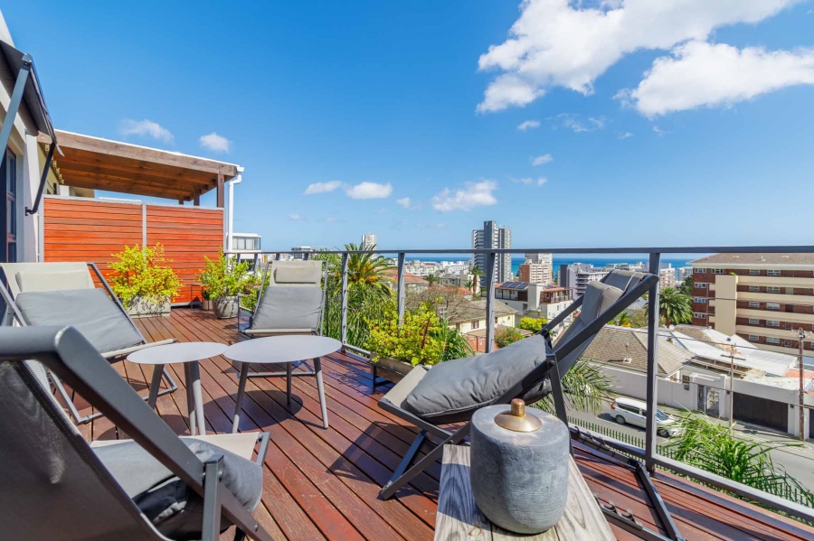 3 Bedroom Property for Sale in Sea Point Western Cape